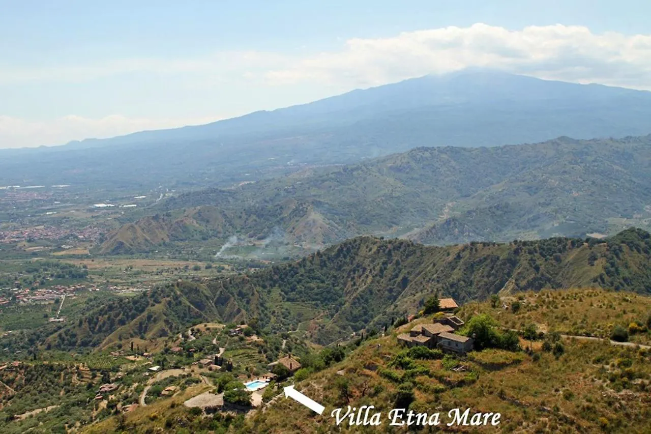 Holiday home Villa Etna Mare - Pool Villa In Peaceful Location With Breathtaking Views Of The Sea, Mt Etna & Taormina -